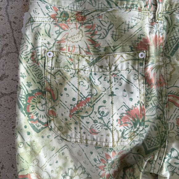 Pilcro by Anthropologie Green Floral Print Pants | Size 29 - Picture 7 of 8